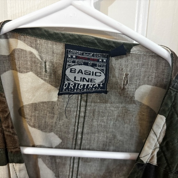 vintage army vest - distressed thrift - Picture 3 of 6